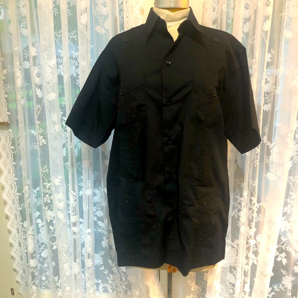 Cubaita short sleeve black shirt